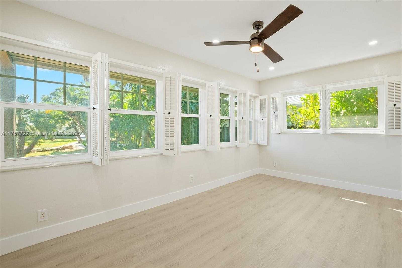 Small Image of 2725 NORTH EAST 21ST AVE, Fort Lauderdale Number 17