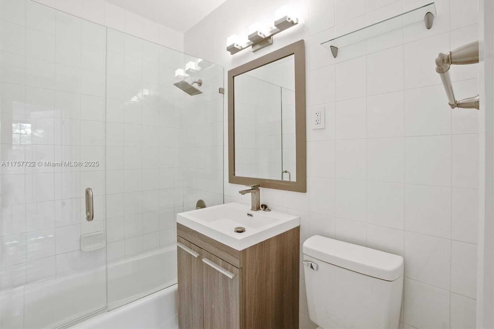 Small Image of 2725 NORTH EAST 21ST AVE, Fort Lauderdale Number 19