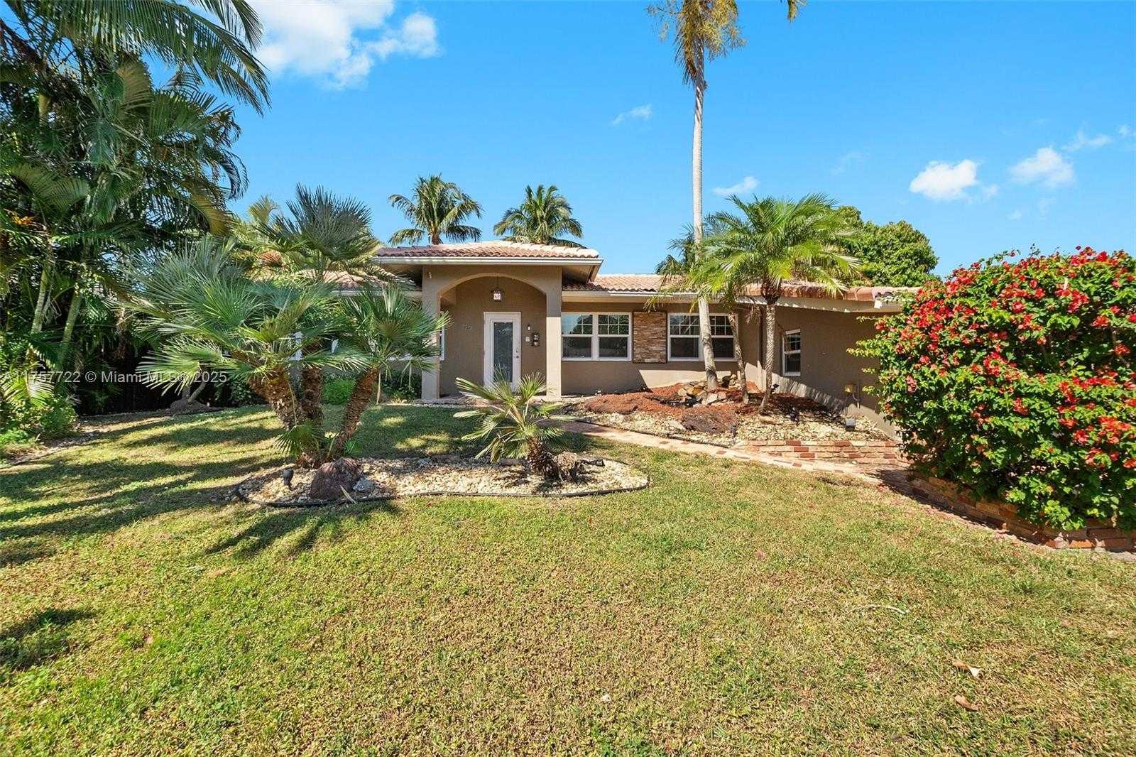 Small Image of 2725 NORTH EAST 21ST AVE, Fort Lauderdale Number 4