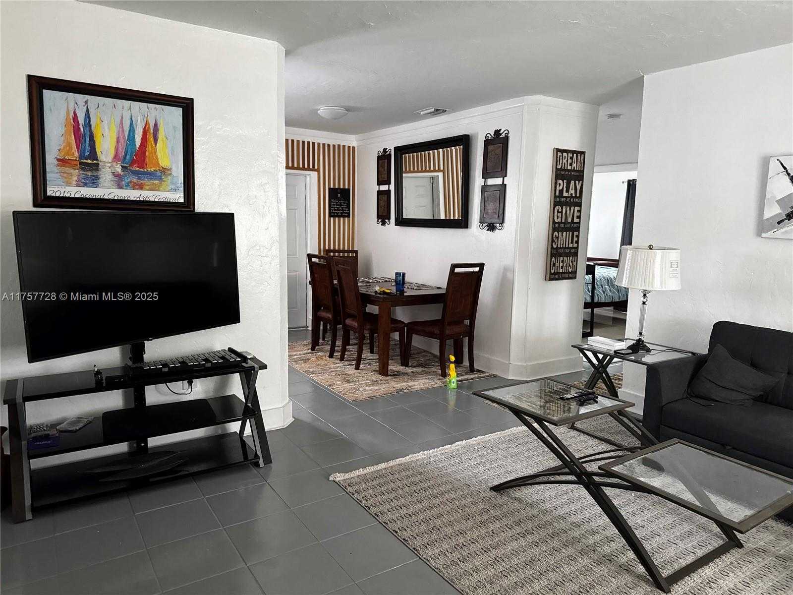 Small Image of 1283 NORTH WEST 45TH ST, Miami Number 10