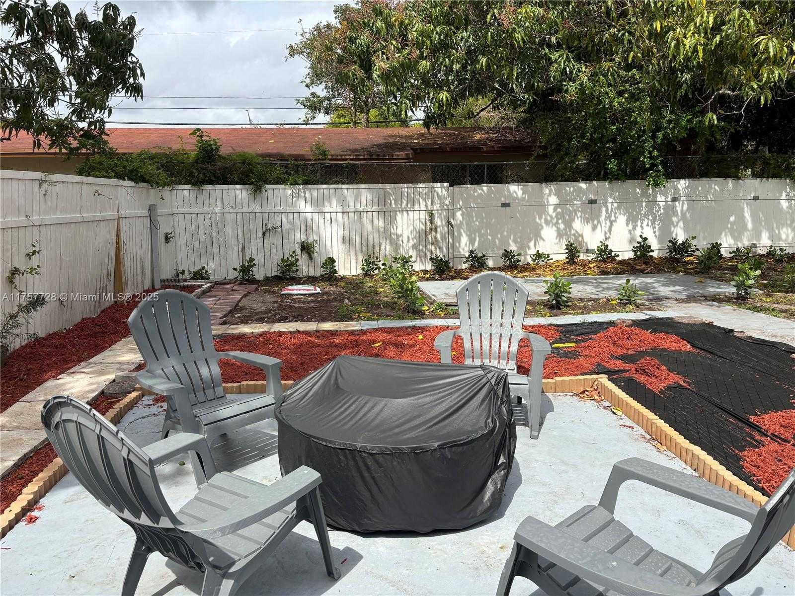 Small Image of 1283 NORTH WEST 45TH ST, Miami Number 3