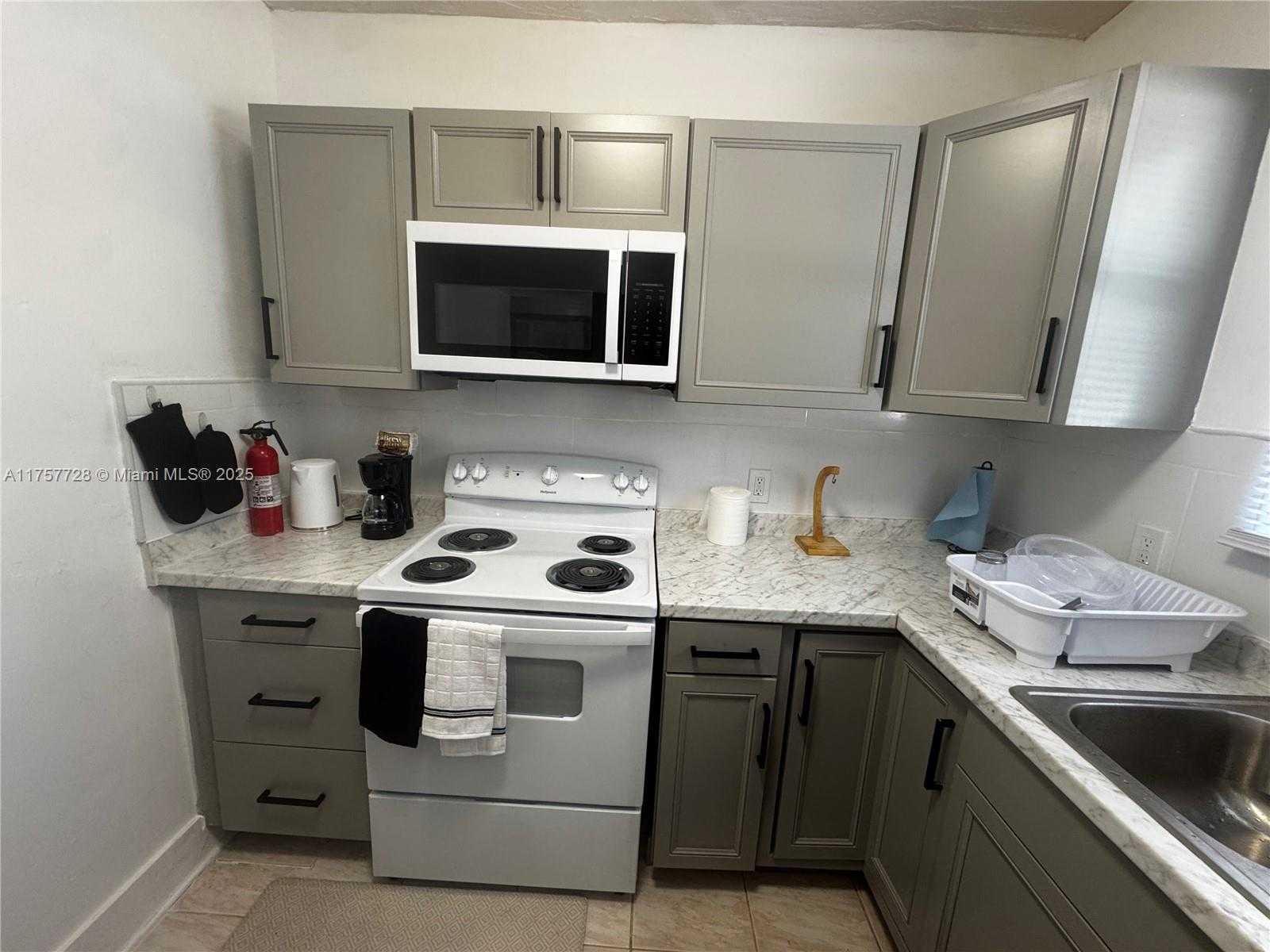 Small Image of 1283 NORTH WEST 45TH ST, Miami Number 6