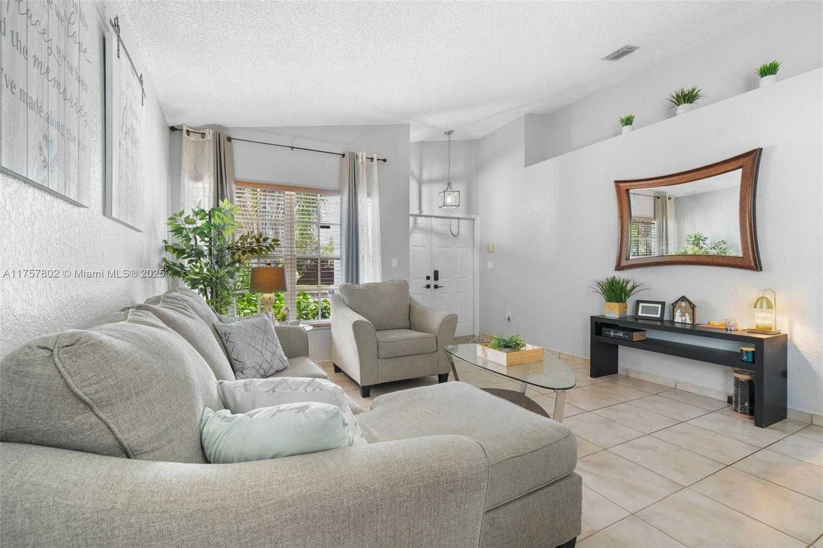 Small Image of 251 SOUTH WEST 203RD AVE, Pembroke Pines Number 7