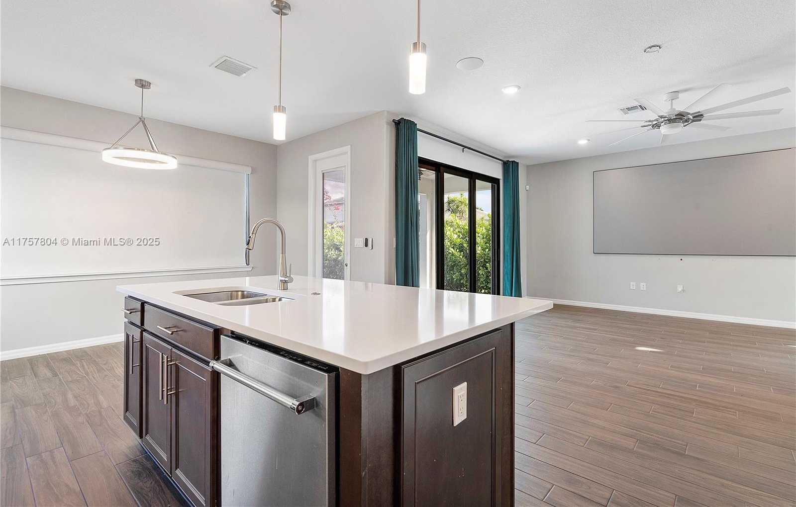 Small Image of 4510 PINEHURST TRL W, Oakland Park Number 21