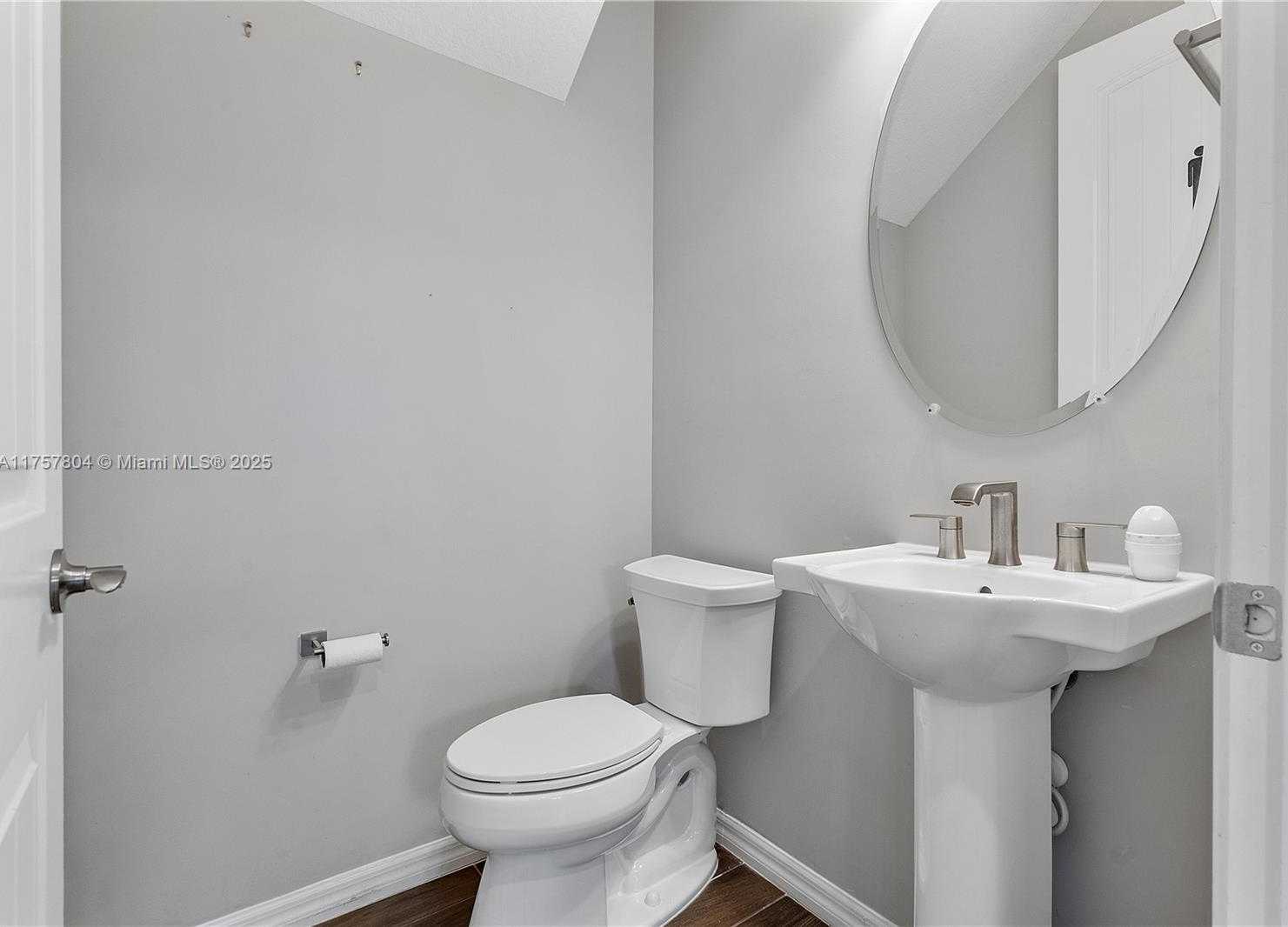 Small Image of 4510 PINEHURST TRL W, Oakland Park Number 26