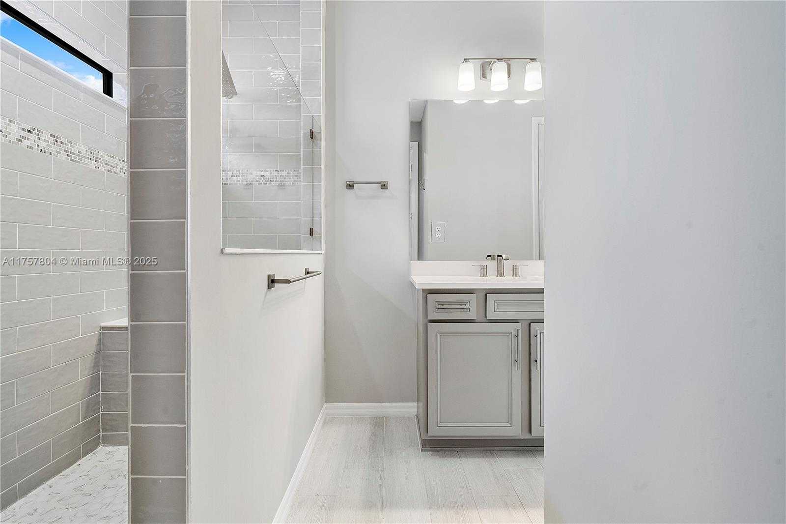 Small Image of 4510 PINEHURST TRL W, Oakland Park Number 41