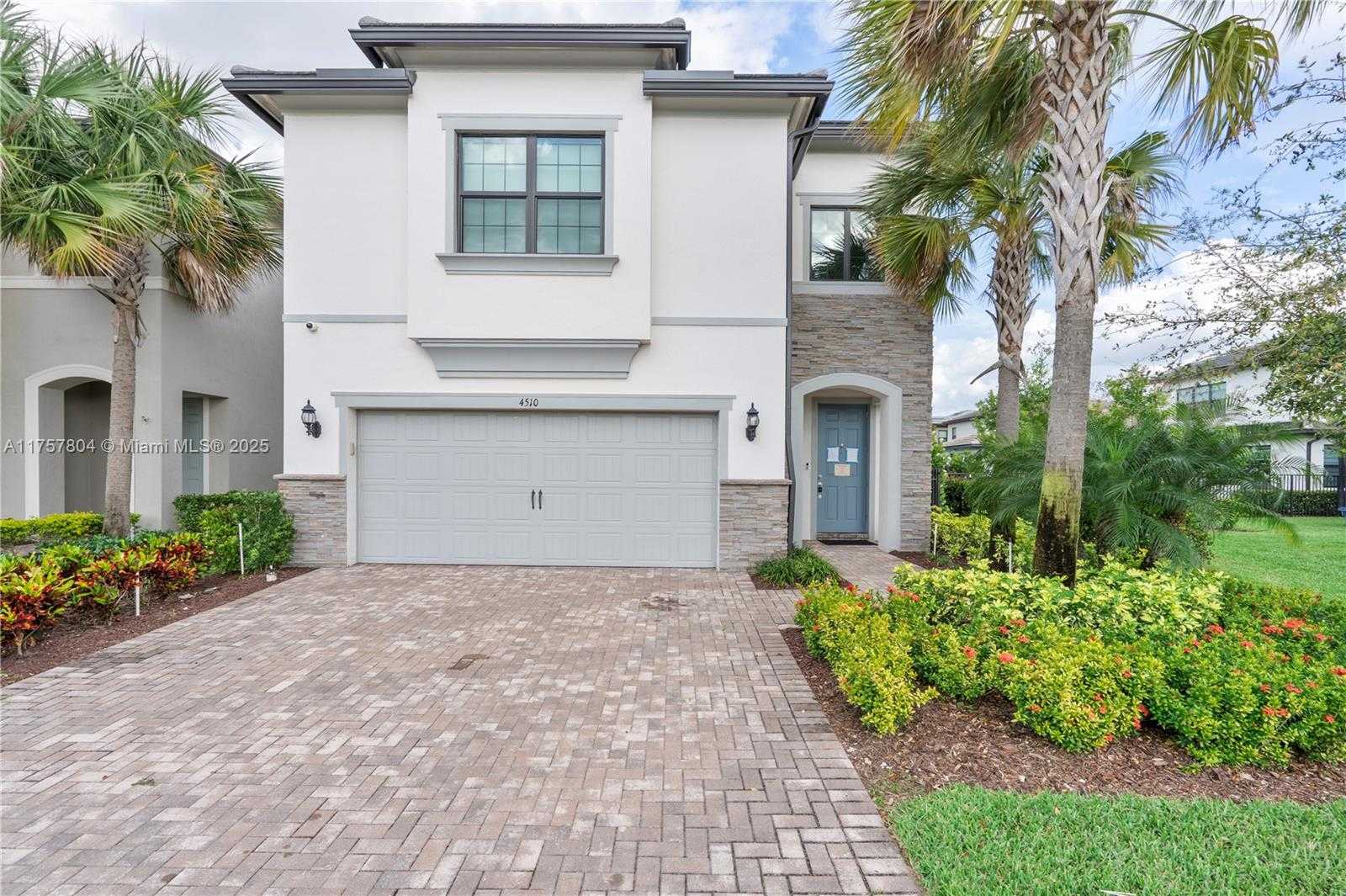 Small Image of 4510 PINEHURST TRL W, Oakland Park Number 5