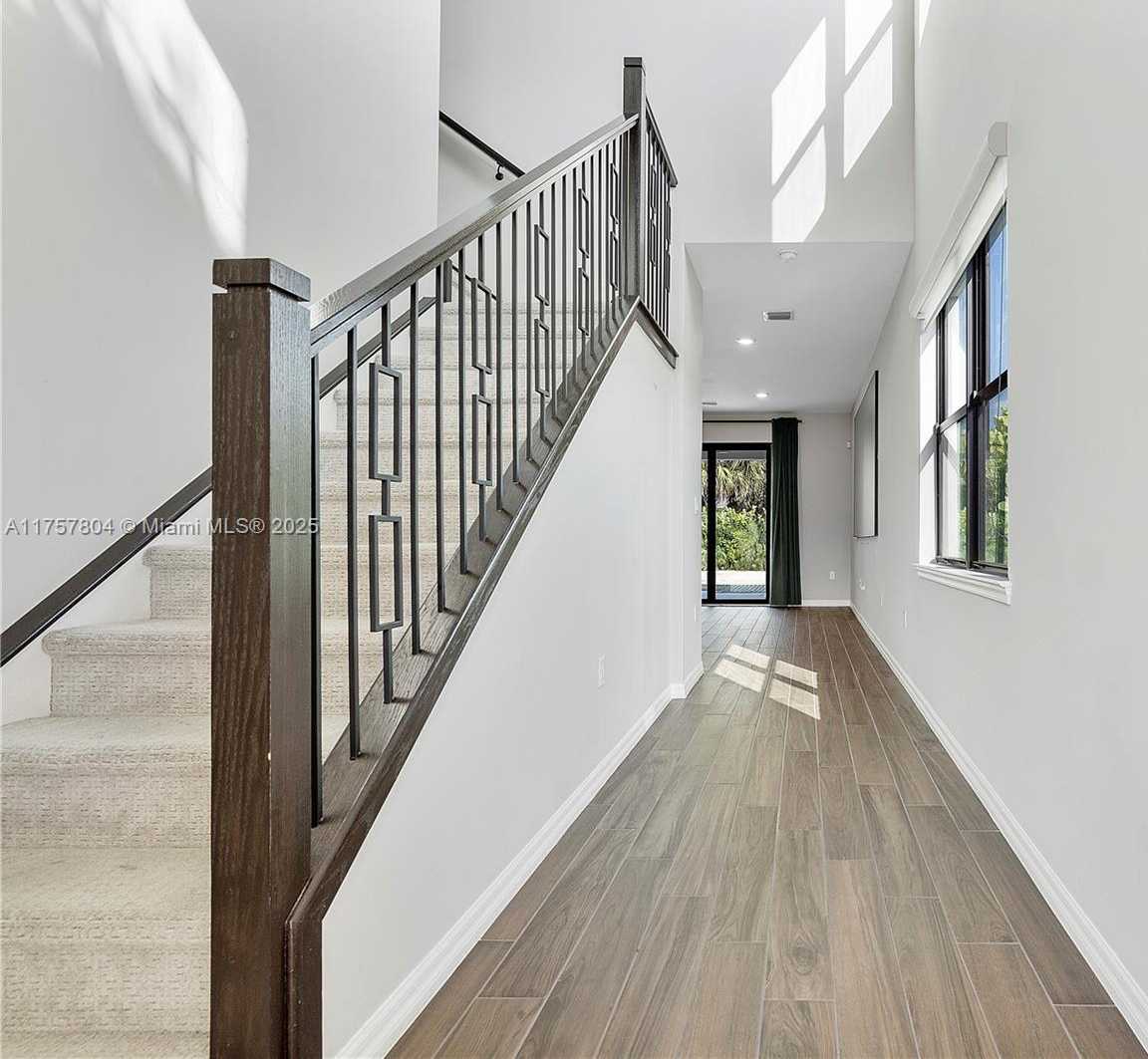 Small Image of 4510 PINEHURST TRL W, Oakland Park Number 6