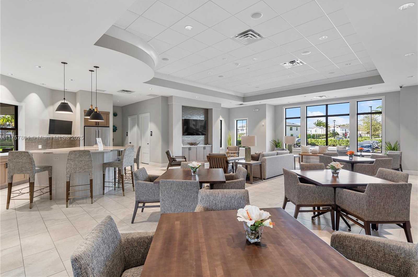 Small Image of 4510 PINEHURST TRL W, Oakland Park Number 68