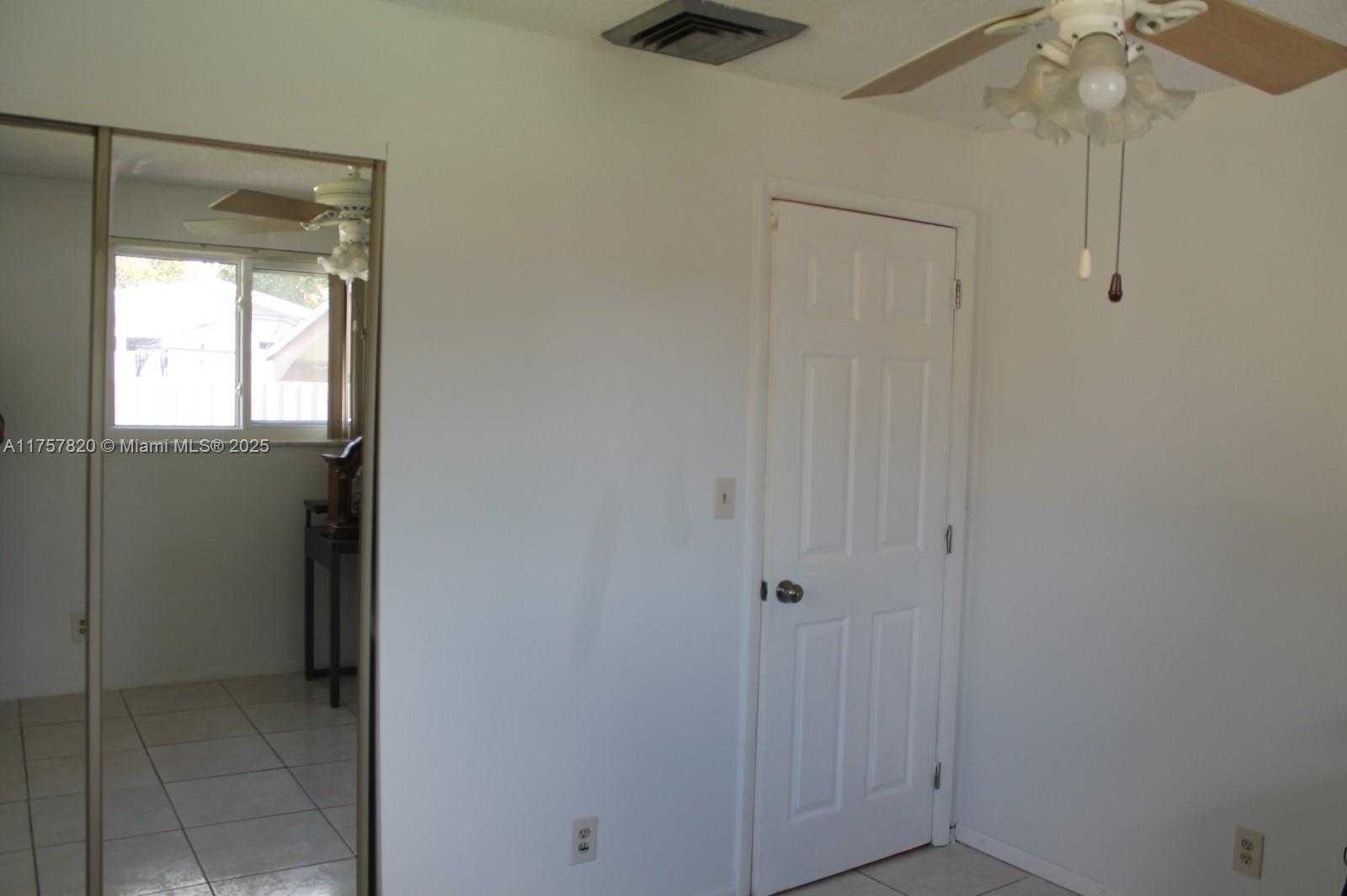 Small Image of 1910 SOUTH WEST 98TH TER, Miramar Number 12
