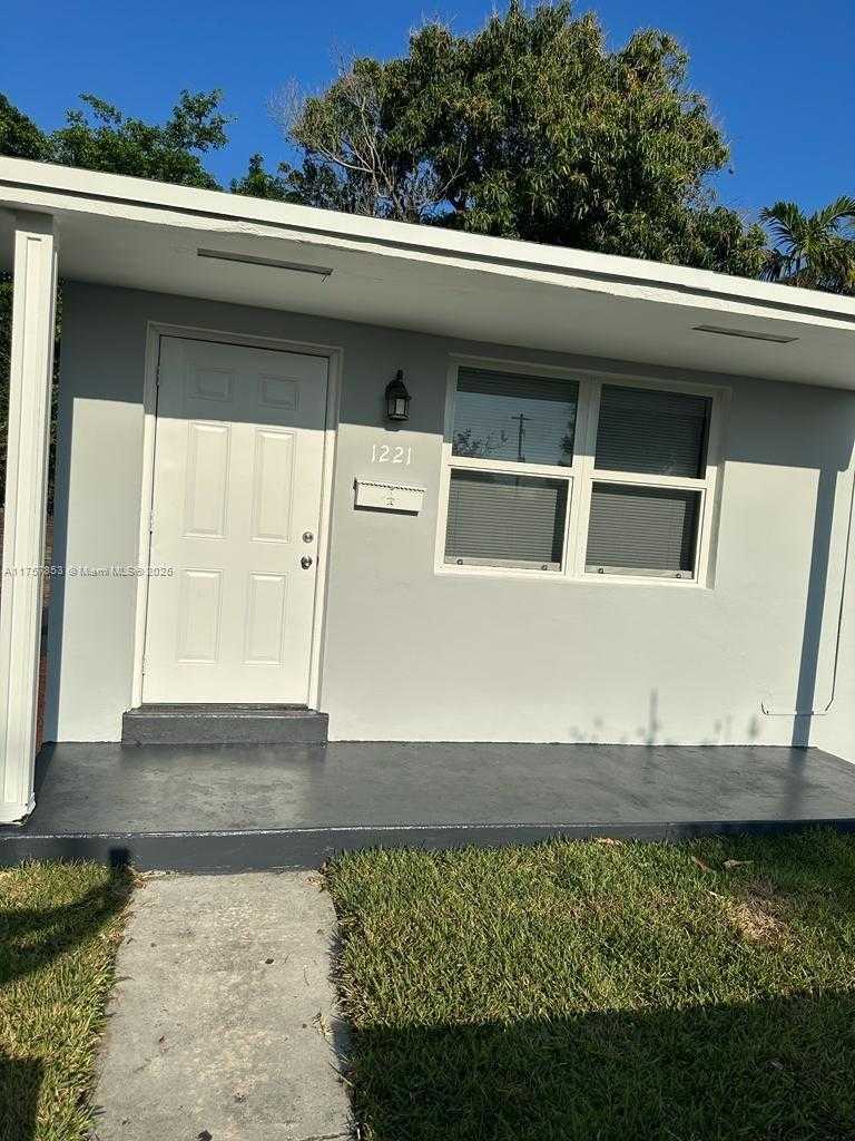 Small Image of 1221 NORTH 20TH AVE, Hollywood Number 2