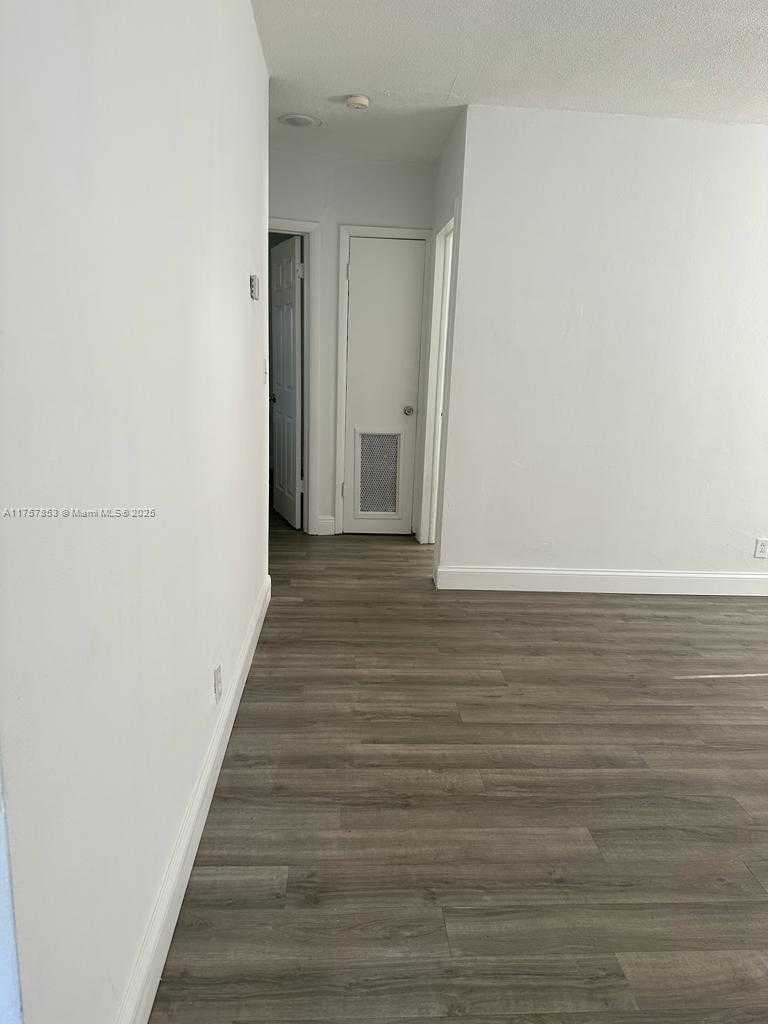 Small Image of 1221 NORTH 20TH AVE, Hollywood Number 4