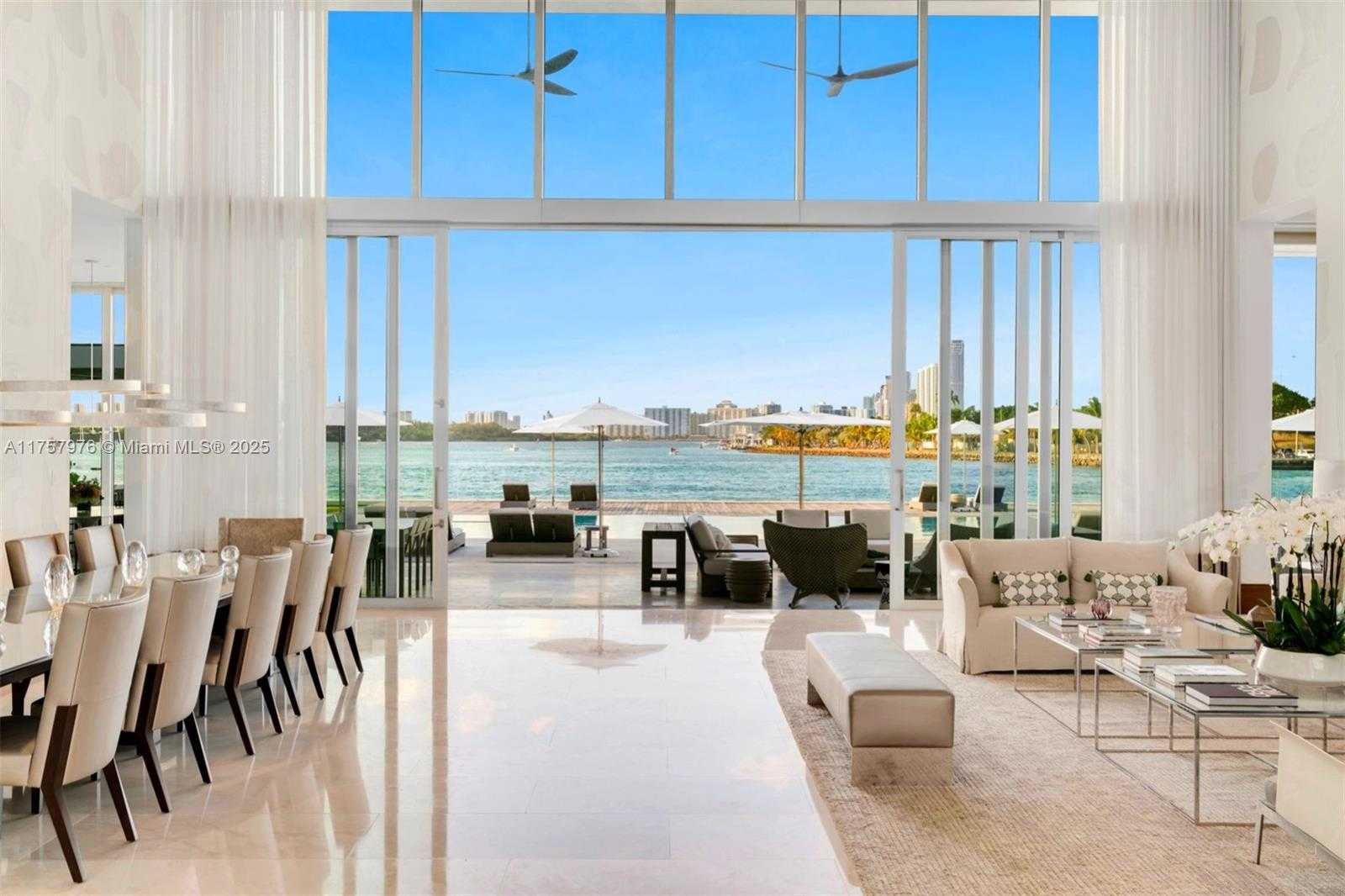 Small Image of 284 BAL BAY DR, Bal Harbour Number 3