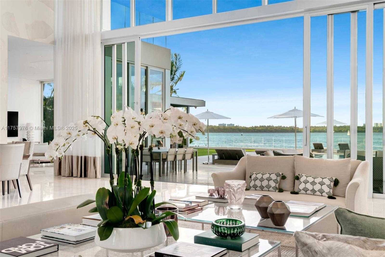 Small Image of 284 BAL BAY DR, Bal Harbour Number 9