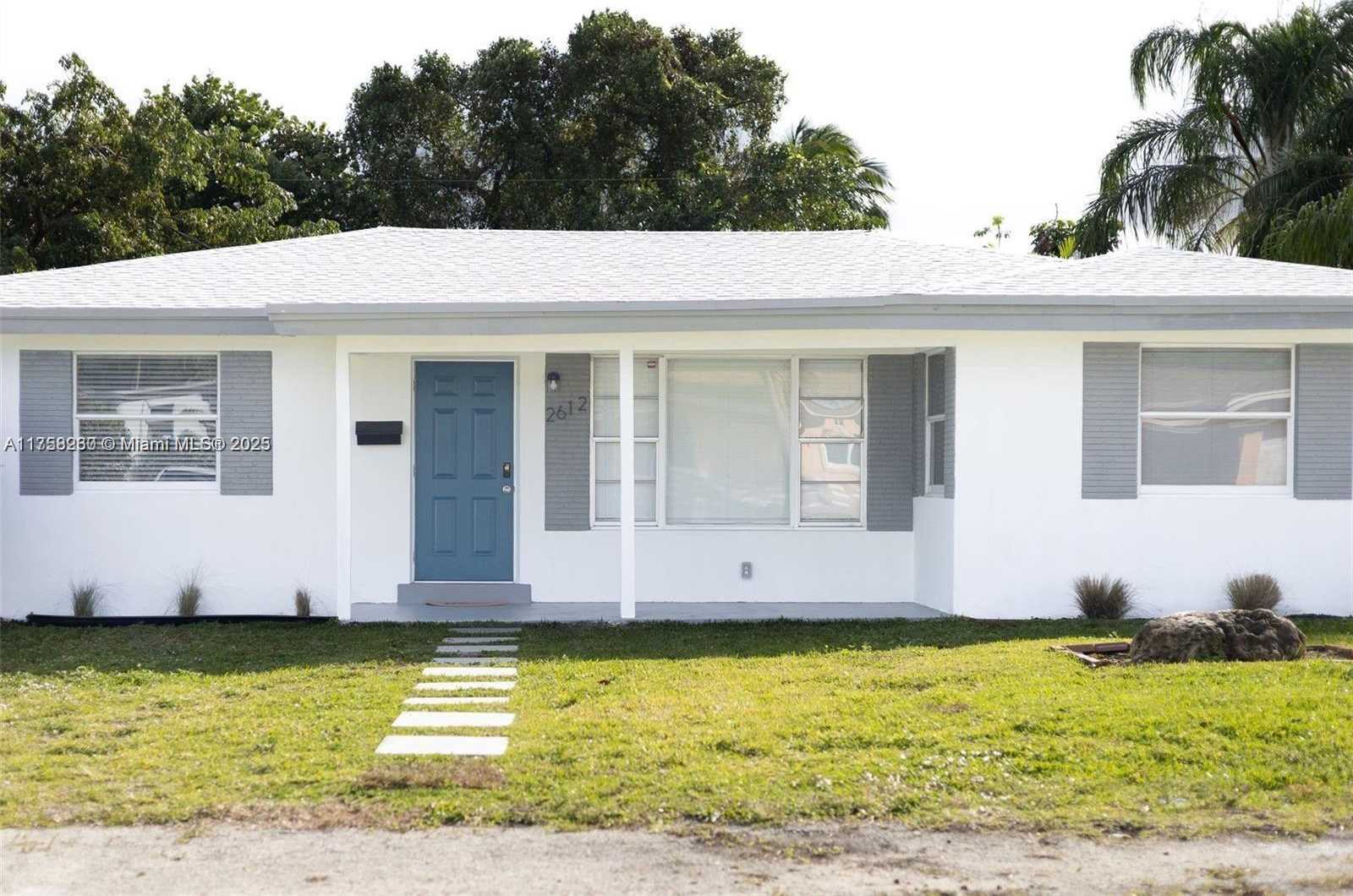 Small Image of 2612 RODMAN ST, Hollywood Number 2
