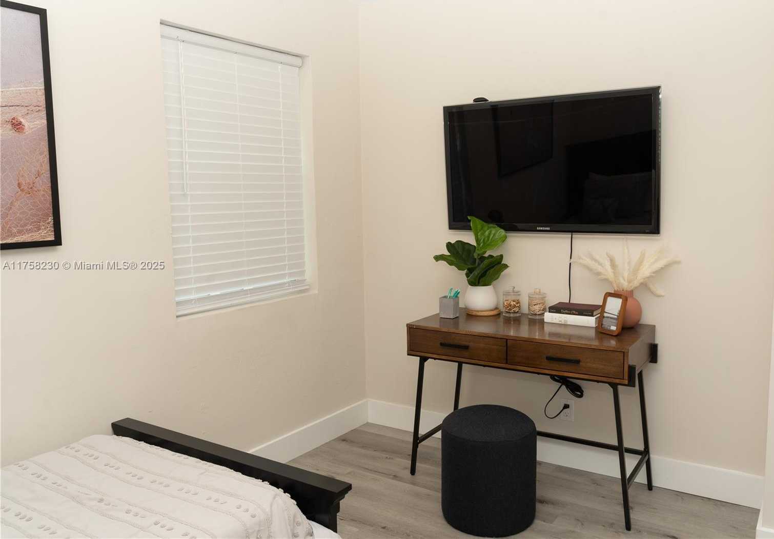 Small Image of 2612 RODMAN ST, Hollywood Number 21