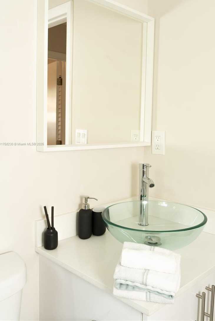 Small Image of 2612 RODMAN ST, Hollywood Number 23