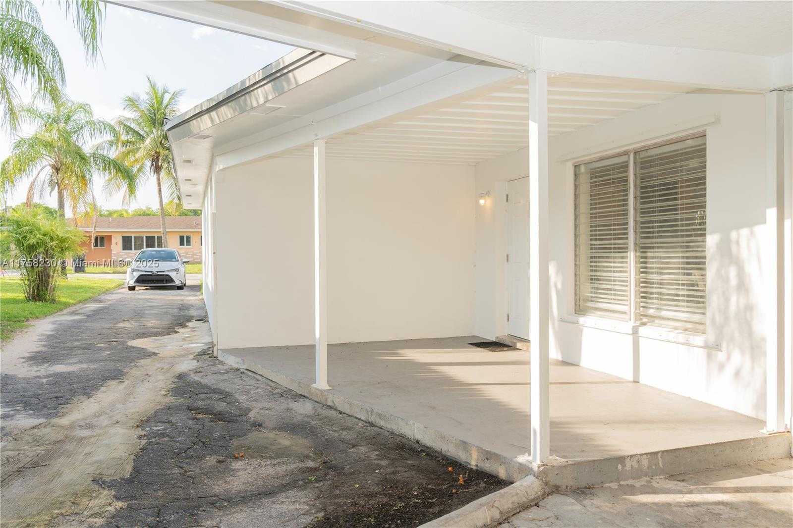 Small Image of 2612 RODMAN ST, Hollywood Number 25