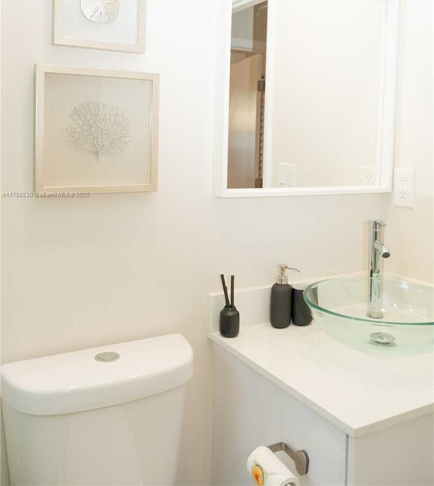 Small Image of 2612 RODMAN ST, Hollywood Number 29
