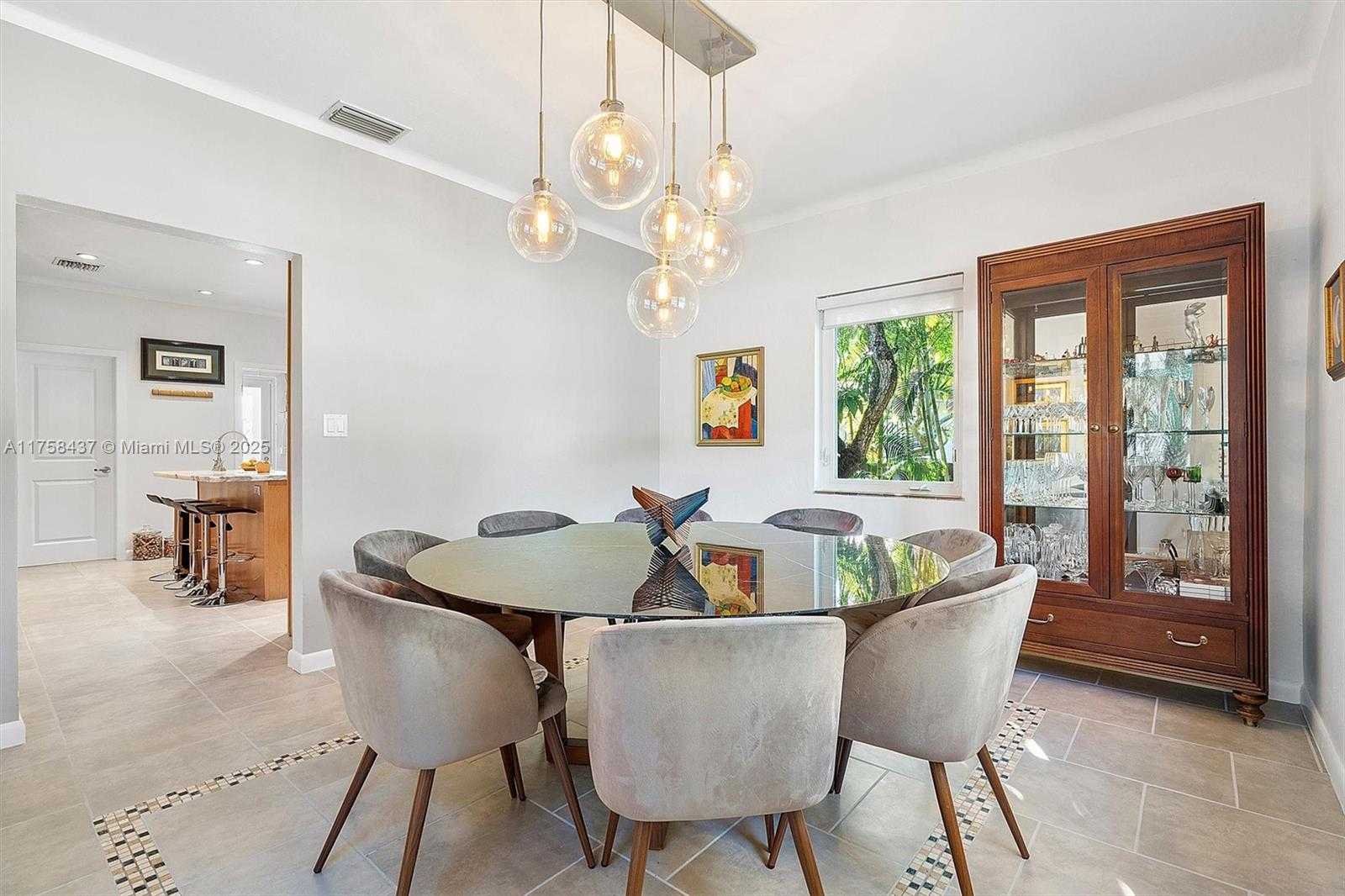 Small Image of 262 NORTH EAST 93RD ST, Miami Shores Number 12
