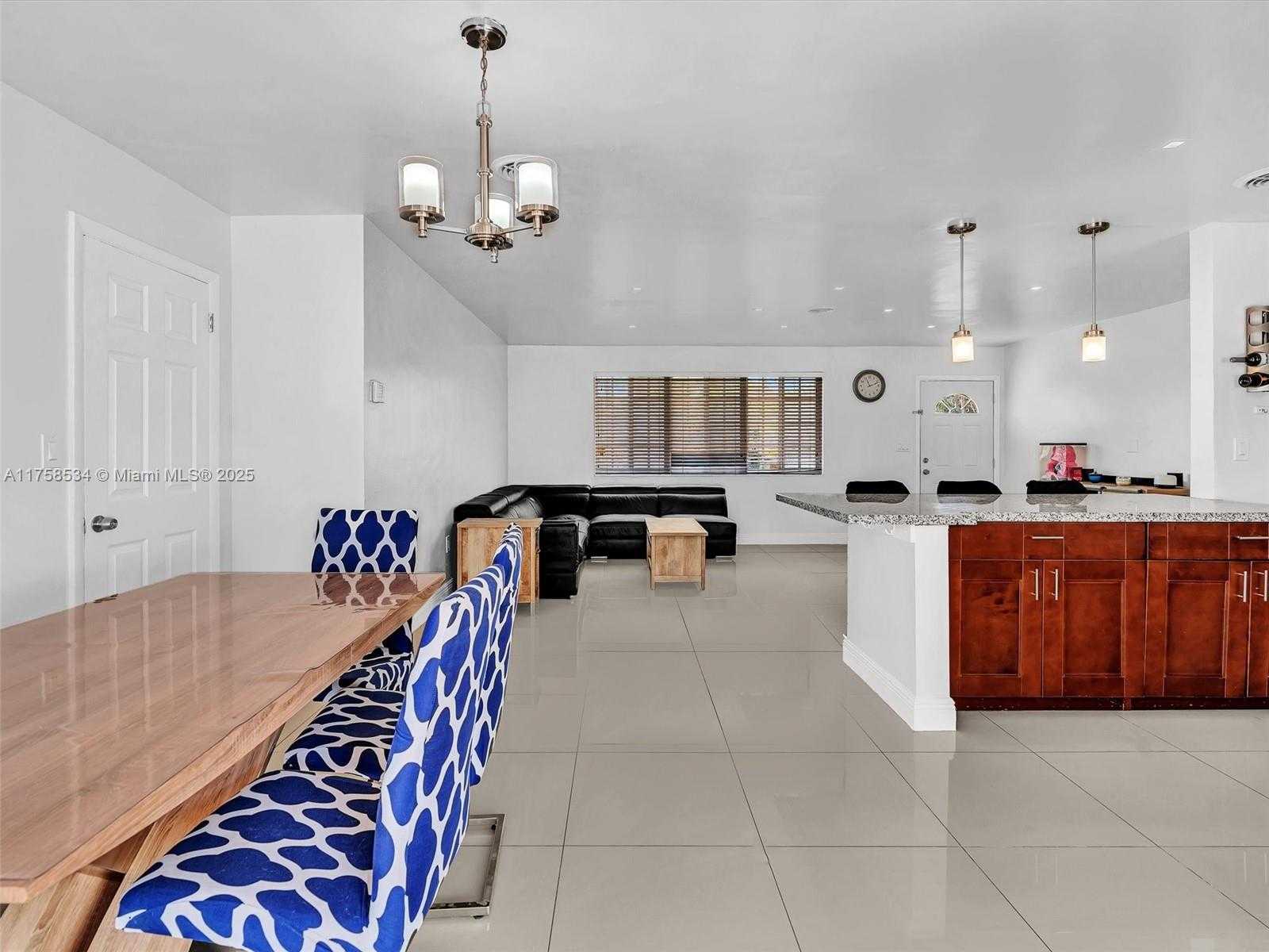 Small Image of 4401 JOHNSON ST, Hollywood Number 31
