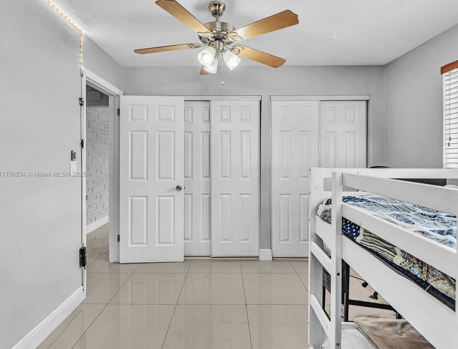 Small Image of 4401 JOHNSON ST, Hollywood Number 37