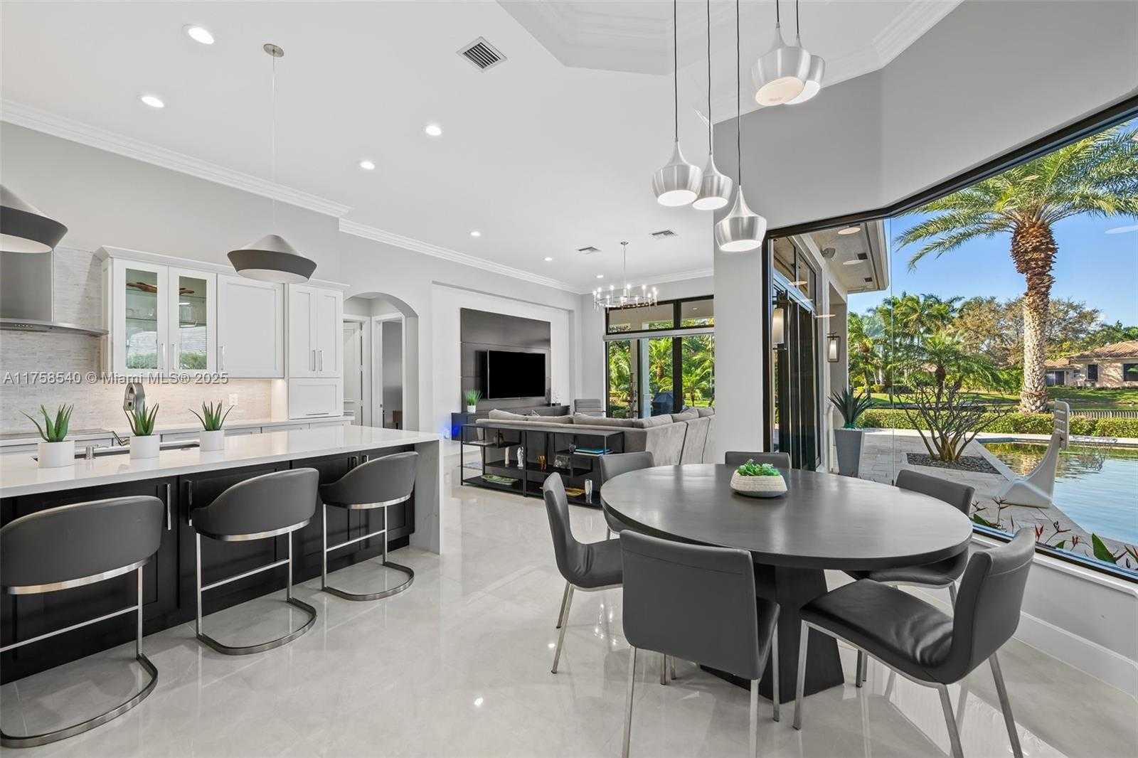 Small Image of 10847 Whitehawk St, Plantation, FL 33324, USA Number 14