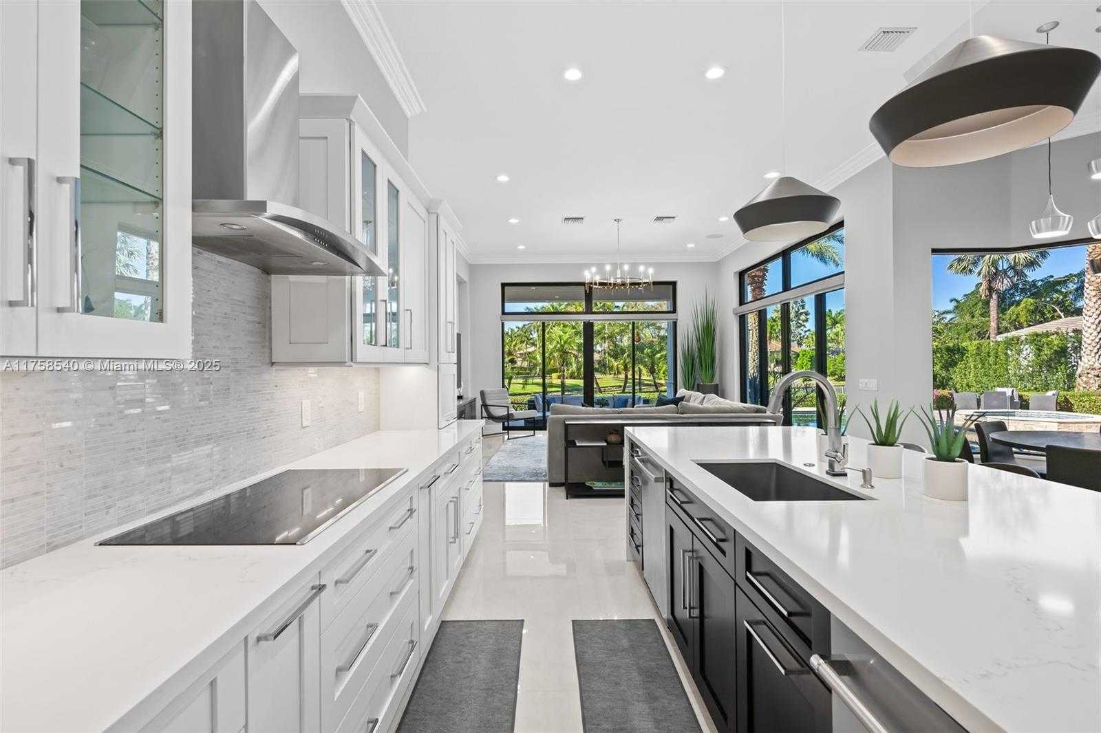 Small Image of 10847 Whitehawk St, Plantation, FL 33324, USA Number 18