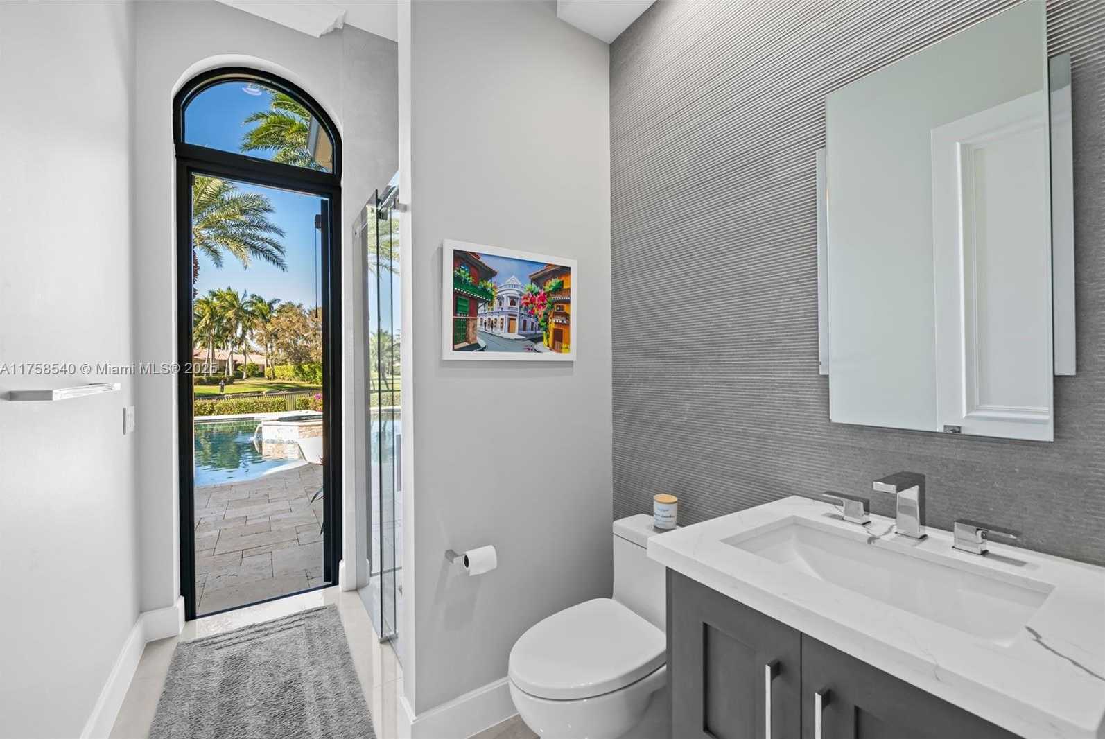 Small Image of 10847 Whitehawk St, Plantation, FL 33324, USA Number 23