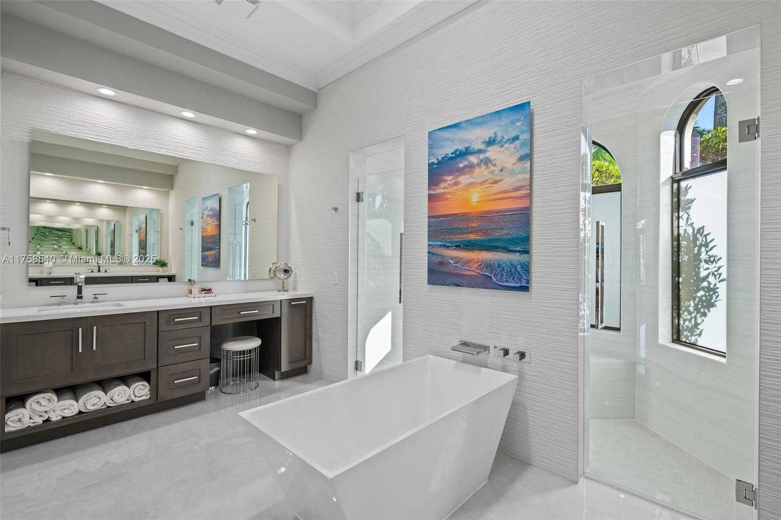 Small Image of 10847 Whitehawk St, Plantation, FL 33324, USA Number 29