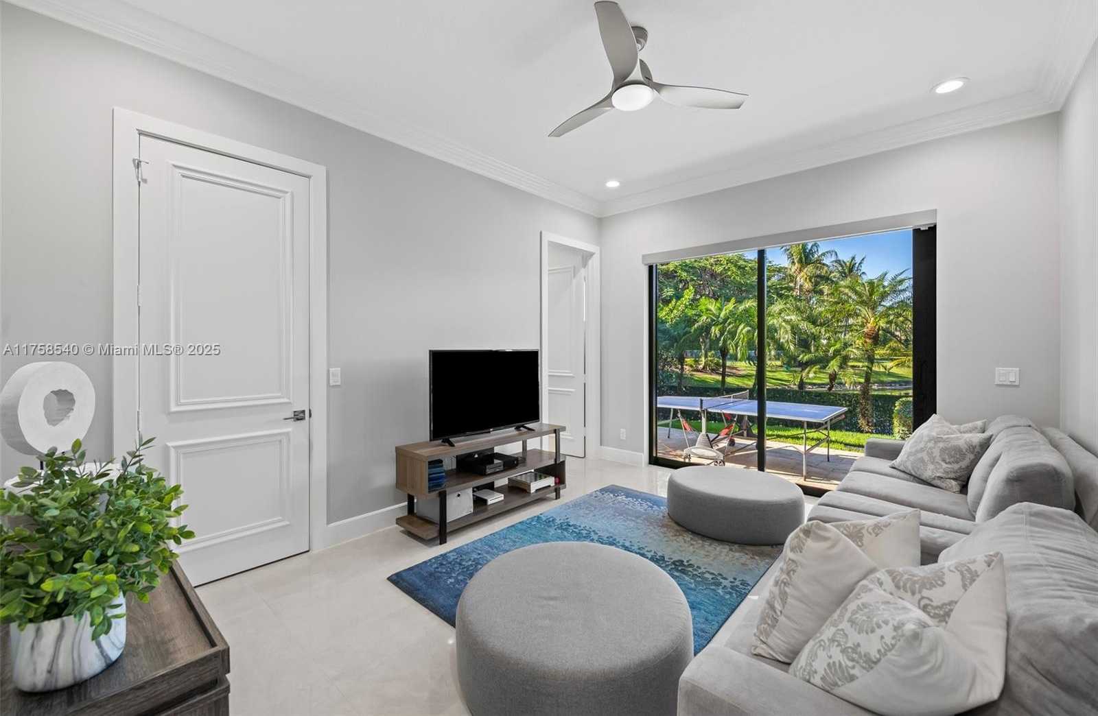 Small Image of 10847 Whitehawk St, Plantation, FL 33324, USA Number 30