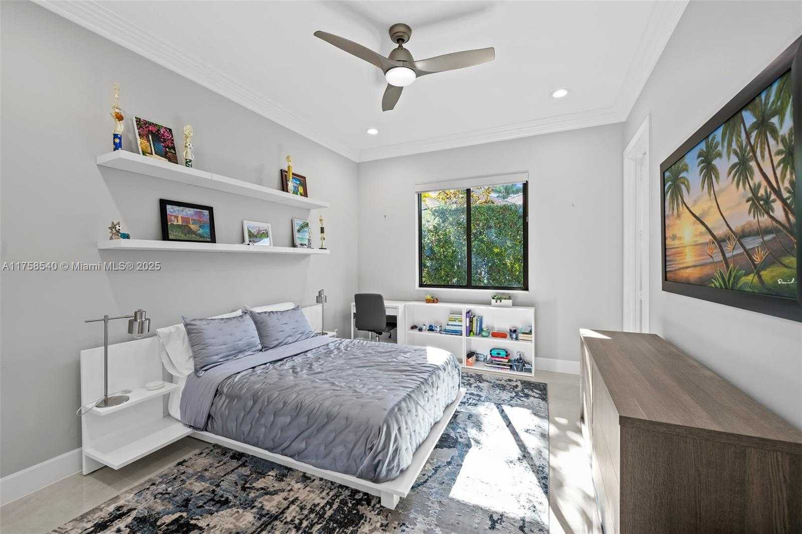 Small Image of 10847 Whitehawk St, Plantation, FL 33324, USA Number 36