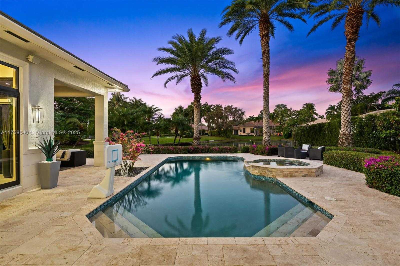 Small Image of 10847 Whitehawk St, Plantation, FL 33324, USA Number 45