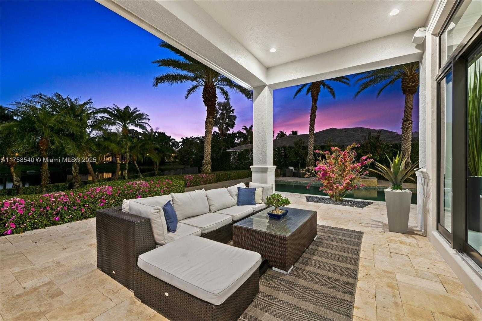 Small Image of 10847 Whitehawk St, Plantation, FL 33324, USA Number 46