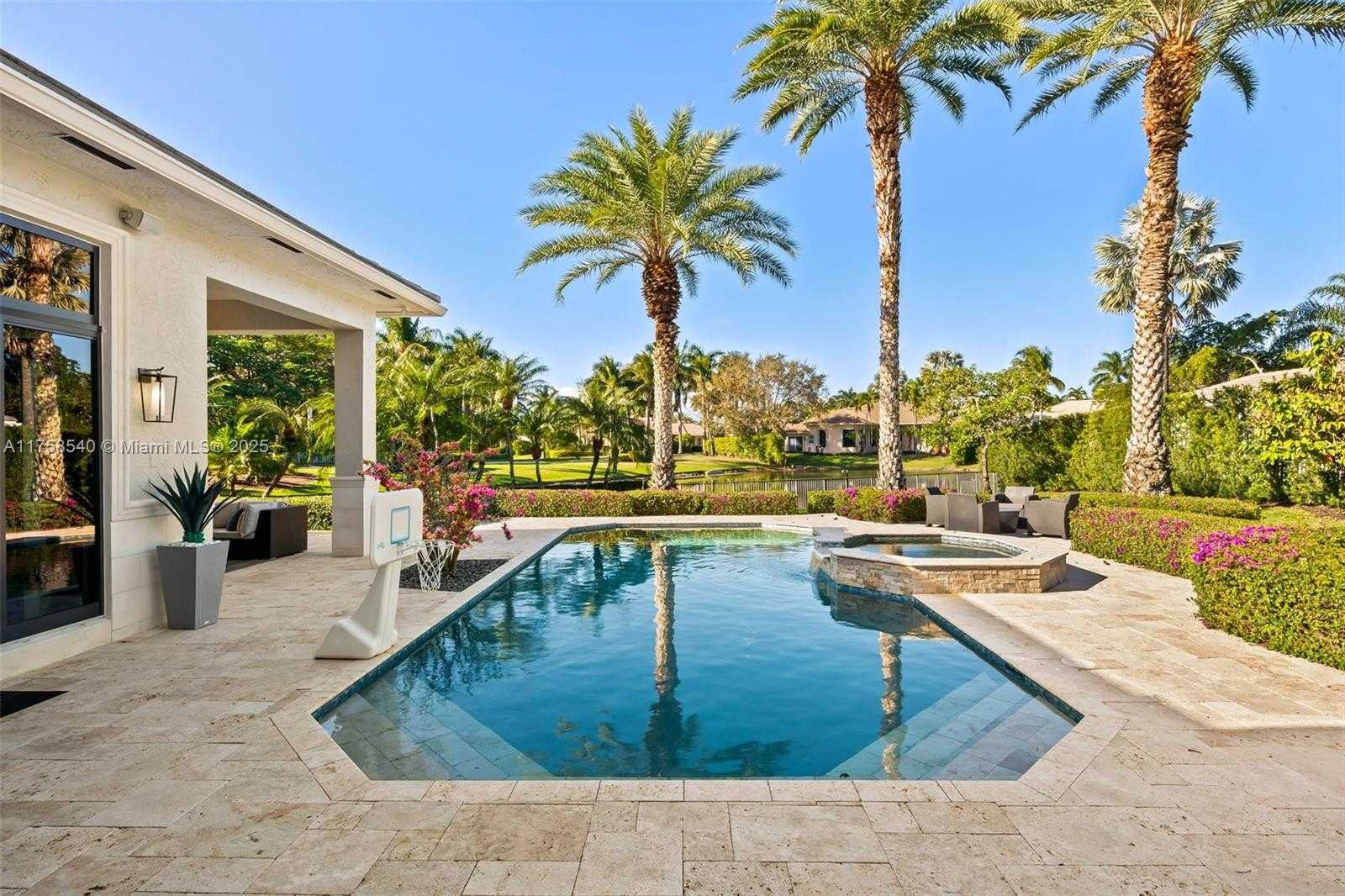 Small Image of 10847 Whitehawk St, Plantation, FL 33324, USA Number 58