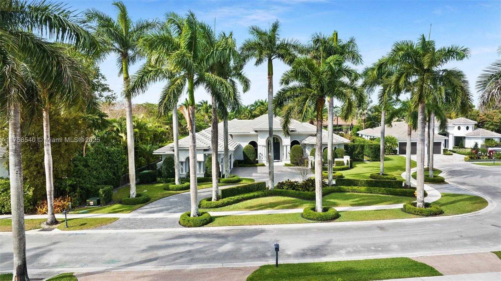 Small Image of 10847 Whitehawk St, Plantation, FL 33324, USA Number 63