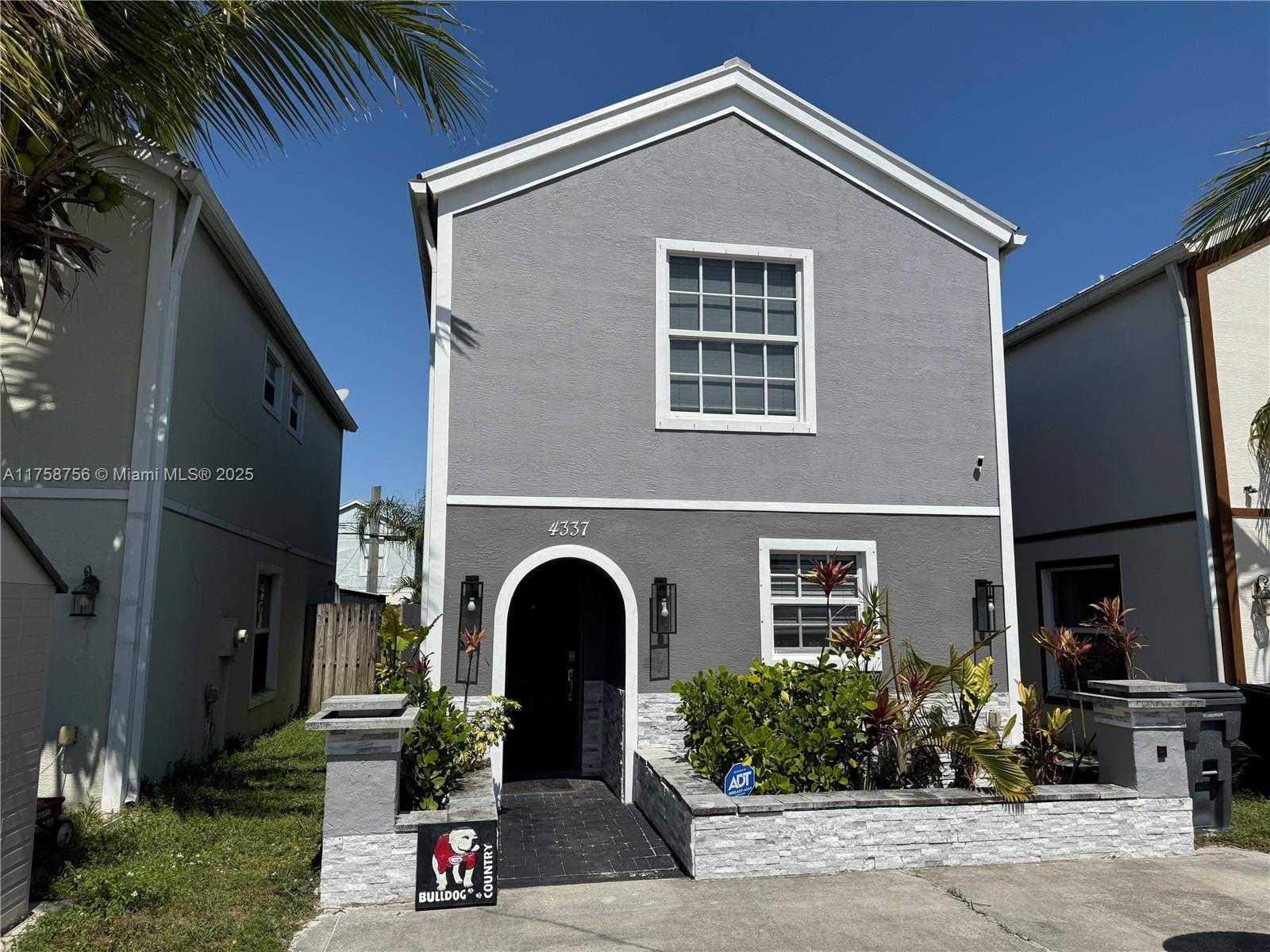 Small Image of 4337 SPRINGFIELD ST, Lake Worth Number 2