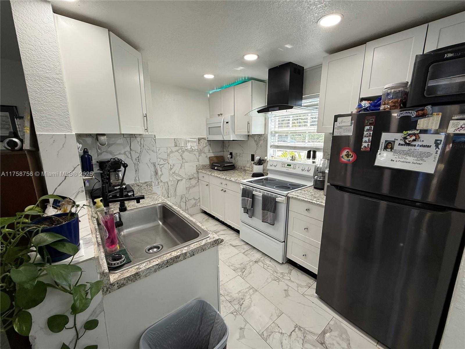 Small Image of 4337 SPRINGFIELD ST, Lake Worth Number 4