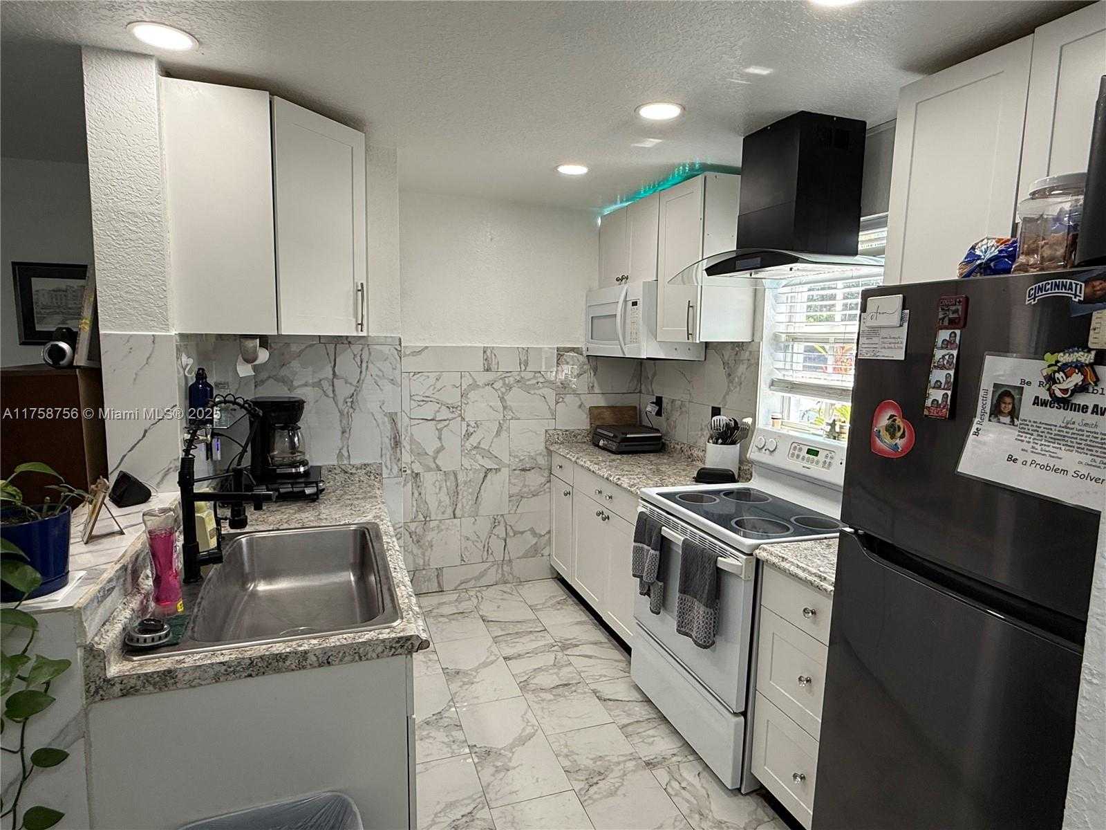 Small Image of 4337 SPRINGFIELD ST, Lake Worth Number 6