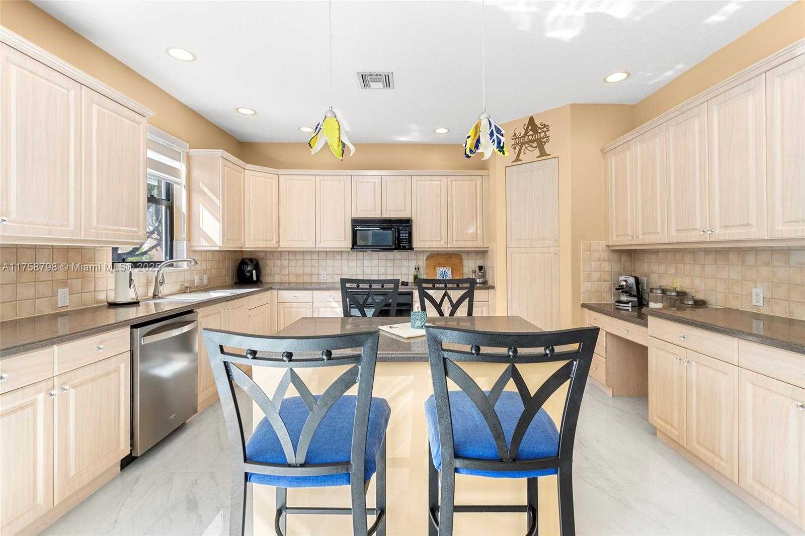 Small Image of 5008 SOUTH WEST 168TH AVE, Miramar Number 14