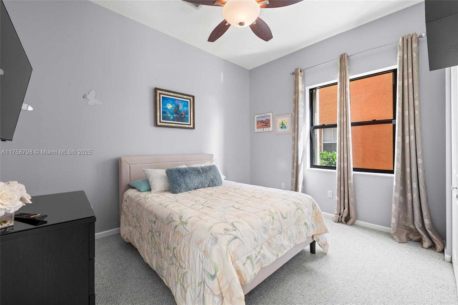 Small Image of 5008 SOUTH WEST 168TH AVE, Miramar Number 22