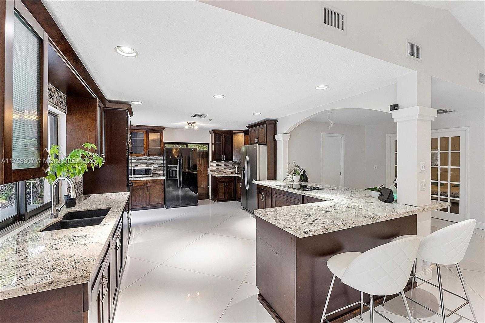 Small Image of 11085 NORTH WEST 15TH ST, Coral Springs Number 16