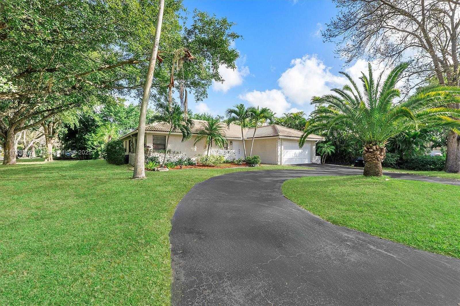 Small Image of 11085 NORTH WEST 15TH ST, Coral Springs Number 2