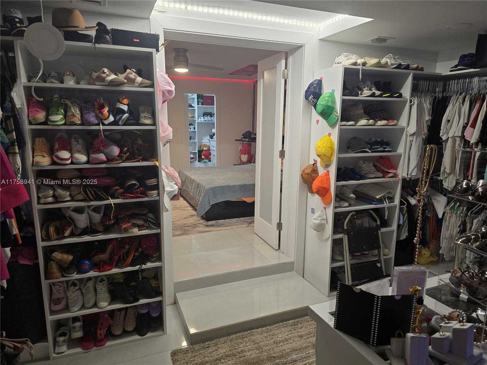 Small Image of 17890 SOUTH WEST 264TH ST, Homestead Number 34