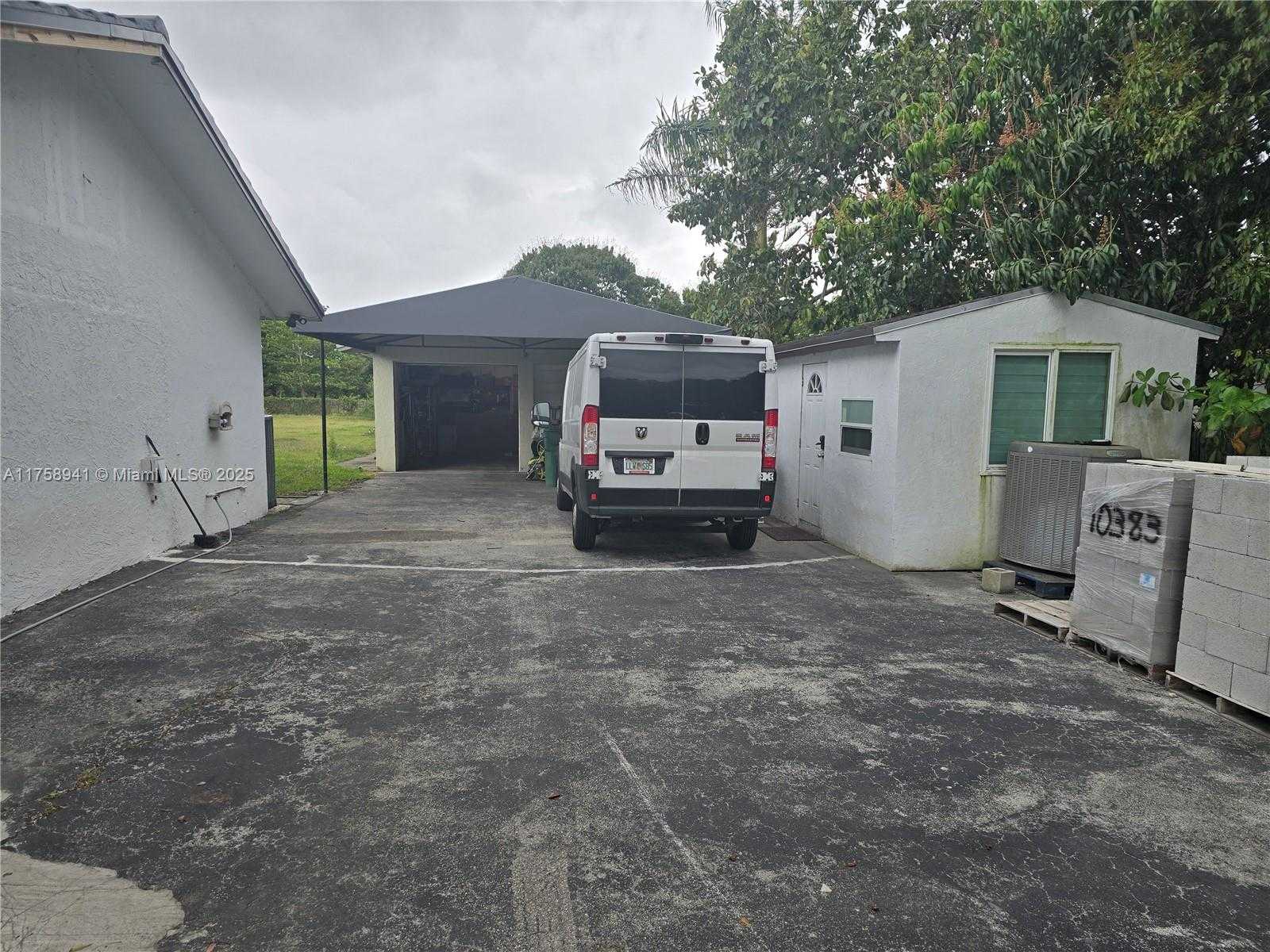 Small Image of 17890 SOUTH WEST 264TH ST, Homestead Number 9