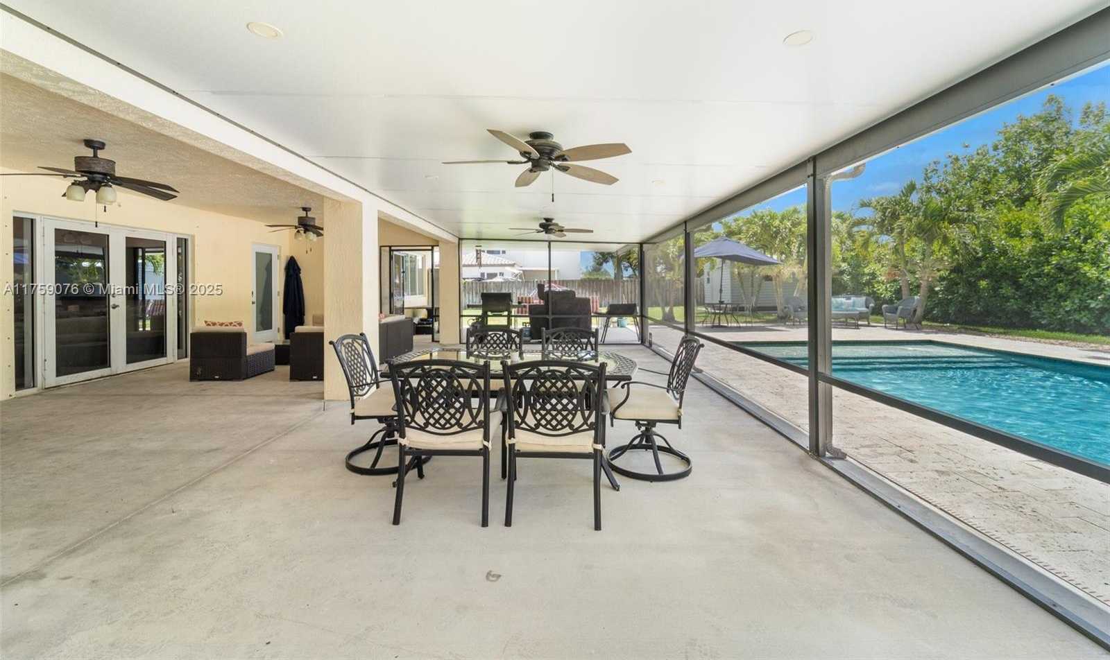 Small Image of 20438 SOUTH WEST 327TH ST, Homestead Number 27