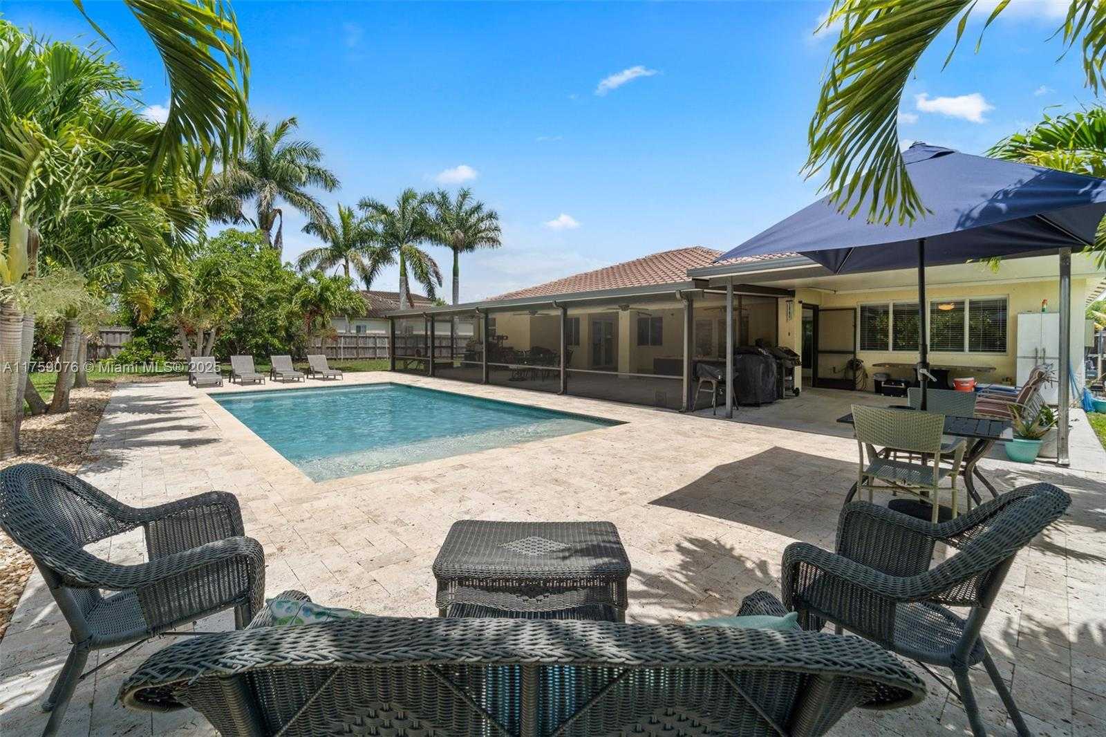Small Image of 20438 SOUTH WEST 327TH ST, Homestead Number 40