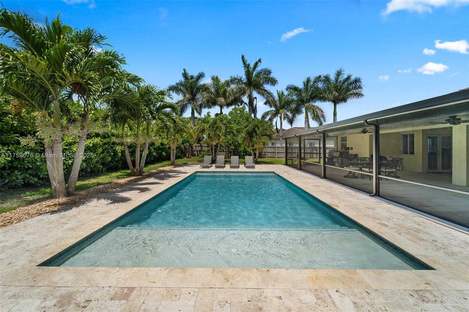 Small Image of 20438 SOUTH WEST 327TH ST, Homestead Number 52