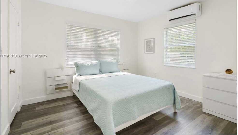 Small Image of 7836 NORTH EAST BAYSHORE CT, Miami Number 7