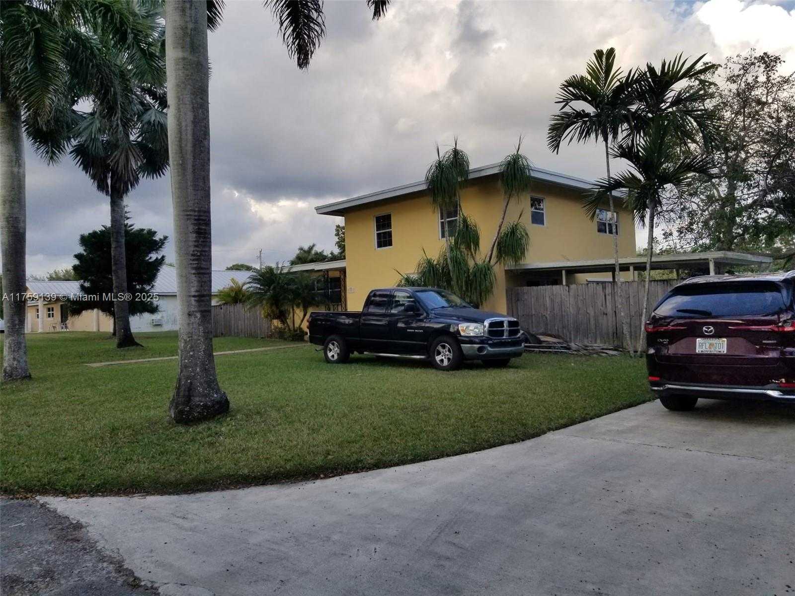 Small Image of 29841 SOUTH WEST 172ND CT, Homestead Number 2